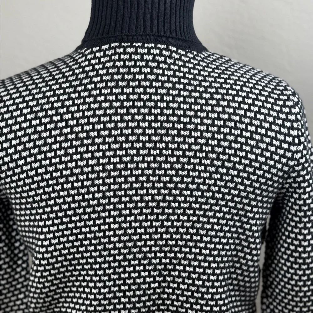 Karen Scott Black White 100% Cotton  Turtleneck Sweater Size Petite Medium